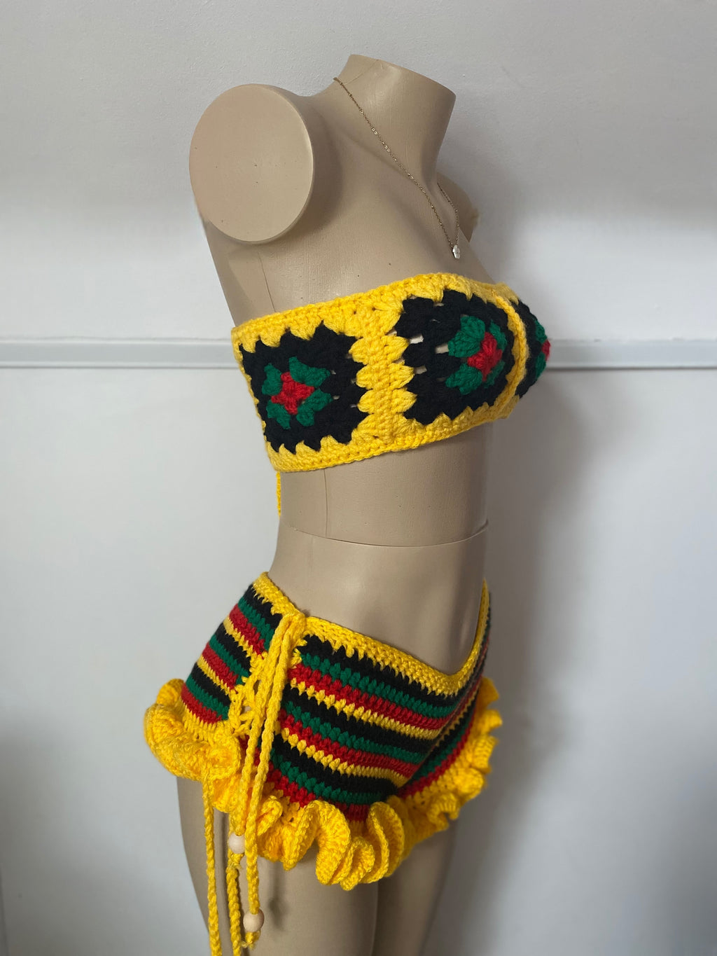 Golden Roots Crochet Set