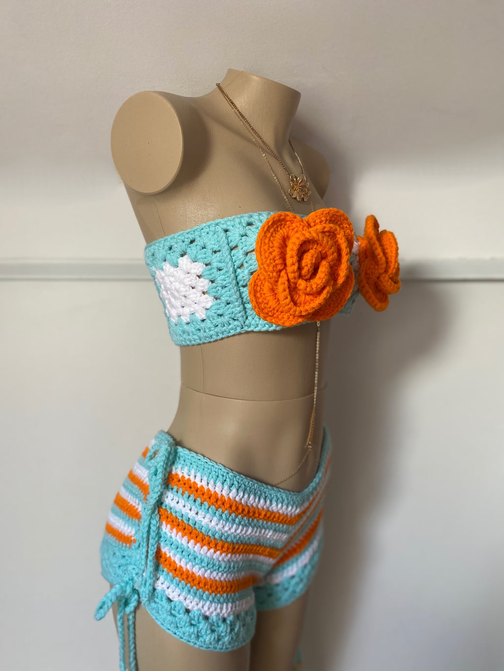 Tropical Rose Crochet Set